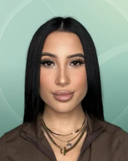 Profilfoto von Natalie aus Weiterstadt. Berufswunsch: Assistent/in – Controlling und Automobilkaufmann/-frau. Branche: Management und Marketing, Werbung.