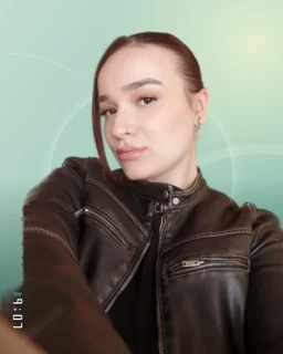 Profilfoto von Joana aus Freising. Berufswunsch: Check-In Mitarbeiter/in und Empfangsmitarbeiter/in. Branche: Design, Musik, Tanz, Schauspiel und Kundenservice.