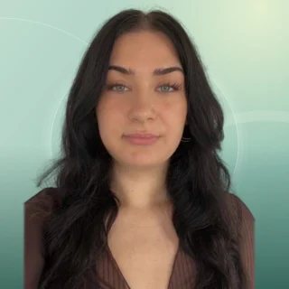 Profilfoto von Bernadeta aus Berlin. Berufswunsch: Abfüller/in und Account-Manager/in. Branche: Haushalt, Babysitting.