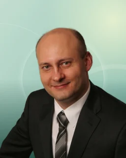 Profilfoto von Lukas aus Lengede. Berufswunsch: Betriebswirt/in - Logistik. Branche: Elektronik und Finanzen, Buchhaltung.