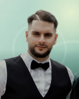 Profilfoto von Eren aus Schlüchtern. Berufswunsch: Auftragsabwickler/in und Fahrer/in. Branche: Finanzen, Buchhaltung und Kundenservice.