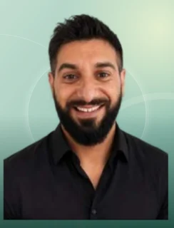 Profilfoto von Emrah aus Kiel. Berufswunsch: Schutz-und Sicherheitsfachkraft. Branche: Schutz, Ordnung, Sicherheit.