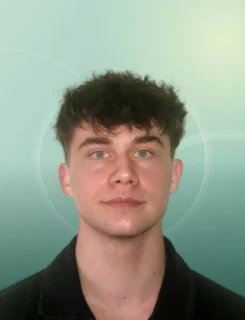 Profilfoto von Paul aus Augsburg. Berufswunsch: Abfüller/in. Branche: Bildung, Pädagogik und Elektronik.