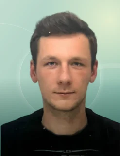 Profilfoto von Domenik aus Frankfurt (Oder). Berufswunsch: Fahrer/in. Branche: Logistik, Transport, Verkehr.