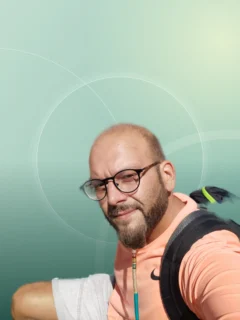 Profilfoto von Andrei aus Memmingen. Berufswunsch: Fahrer/in. Branche: Logistik, Transport, Verkehr.