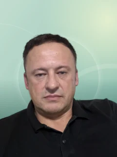 Profilfoto von Tadan. Berufswunsch: Maschinen- und Anlagenführer/in. Branche: Metall, Maschinenbau.