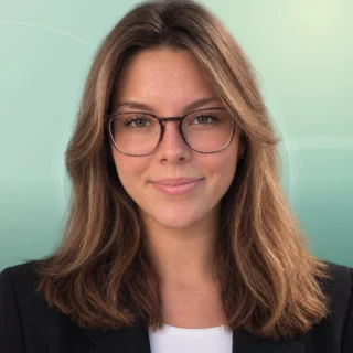 Profilfoto von Lisa aus Stein. Berufswunsch: Servicekraft. Branche: Events, Messen, Promotion.