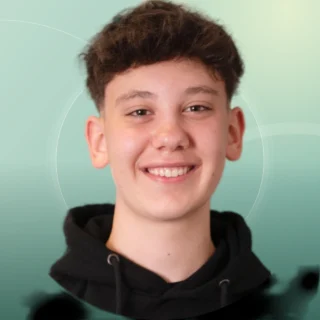 Profilfoto von Leon. Berufswunsch: Softwareentwickler/in. Branche: Lebensmittel, Getränke und Produktion, Fertigung.