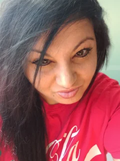 Profilfoto von Veronika aus Ozero Shybyndy. Berufswunsch: Alltagshelfer/in. Branche: Logistik, Transport, Verkehr.