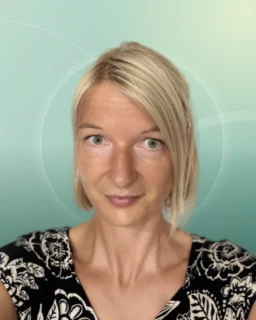 Profilfoto von Inga aus Osnabrück. Berufswunsch: Assistenz der Geschäftsführung und Datenerfasser/in. Branche: Logistik, Transport, Verkehr und Wirtschaft, Sekretariat.