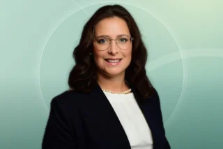 Profilfoto von Sandra aus Dreieich. Berufswunsch: Assistenz der Geschäftsführung und Kaufmann/-frau – Büromanagement. Branche: Wirtschaft, Sekretariat.