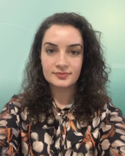Profilfoto von Mirela aus Speyer. Berufswunsch: Assistent/in – Controlling. Branche: Wirtschaft, Sekretariat.
