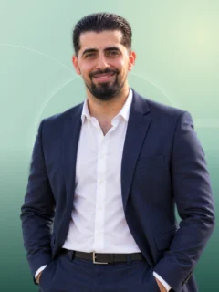 Profilfoto von Mohammad aus Ostfildern. Berufswunsch: Servicekraft – Schutz und Sicherheit und Rezeptionist/in. Branche: Logistik, Transport, Verkehr.
