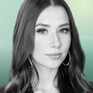 Profilfoto von Nicole aus Offenbach am Main. Berufswunsch: Content-Manager/in und E-Mail-Marketing-Manager/in. Branche: Marketing, Werbung und Medien, Verlag, Druck.