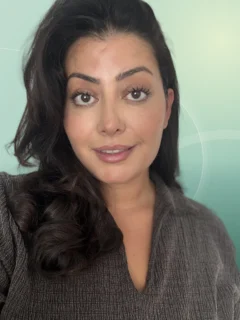 Profilfoto von Aydan aus Germering. Berufswunsch: Assistenz der Geschäftsführung und Callcenter Agent/in. Branche: Kundenservice und Logistik, Transport, Verkehr.