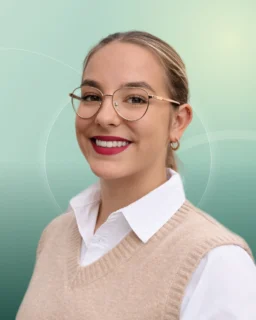 Profilfoto von Luisa aus Pfullingen. Berufswunsch: Lagerhelfer/in. Branche: Logistik, Transport, Verkehr.