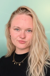 Profilfoto von Kim aus Perl. Berufswunsch: Assistent/in – Technische Kommunikation und Dokumentation. Branche: Kundenservice.