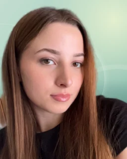 Profilfoto von Katharina aus Rödermark. Berufswunsch: Bankkaufmann/­frau und Fachmann/-frau – Bürokommunikation. Branche: Finanzen, Buchhaltung und Bauwesen, Architektur.