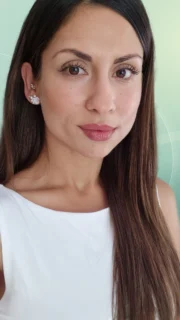 Profilfoto von Anita aus Regensburg. Berufswunsch: Warenverräumer/in. Branche: Produktion, Fertigung.