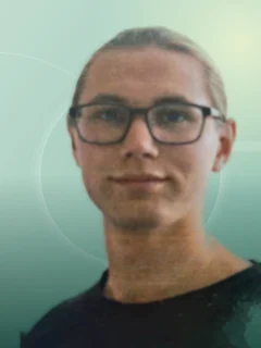 Profilfoto von Kyrylo aus Gronau. Berufswunsch: Gartenbauwissenschaftler/in. Branche: Landwirtschaft, Garten und Logistik, Transport, Verkehr.