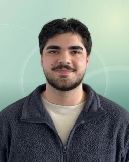 Profilfoto von Ardit aus Rietberg. Berufswunsch: Alltagshelfer/in. Branche: Logistik, Transport, Verkehr.