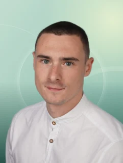 Profilfoto von Justin aus Unterwellenborn. Berufswunsch: Bürohelfer/in und Einkäufer/in. Branche: Beratung, Consulting und Events, Messen, Promotion.