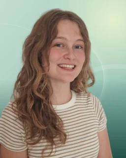 Profilfoto von Lisa aus Eschenhahn. Berufswunsch: Kaufmann/-frau – Büromanagement. Branche: Management und Personalwesen, HR.
