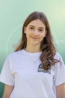 Profilfoto von Frida aus Mönchengladbach. Berufswunsch: Babysitter/in und Kellner/in. Branche: Events, Messen, Promotion und Gastronomie, Hotellerie, Tourismus.