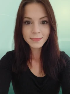 Profilfoto von Chantalle aus Zweibrücken. Berufswunsch: Callcenter Agent/in. Branche: Beratung, Consulting und Design, Musik, Tanz, Schauspiel.