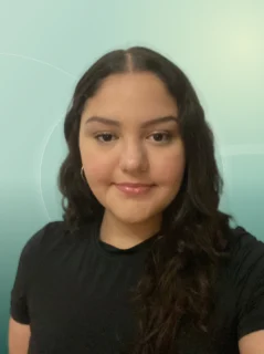 Profilfoto von Ceren aus Schweinfurt. Berufswunsch: Fahrer/in. Branche: Logistik, Transport, Verkehr.