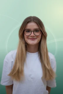 Profilfoto von Solène aus Sprendlingen. Berufswunsch: Fitnesstrainer/in. Branche: Körperpflege, Hauswirtschaft, Hygiene.
