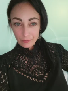 Profilfoto von Hanna aus Kamp-Lintfort. Berufswunsch: Logistikhelfer/in und Altenpflegehelfer/in. Branche: Körperpflege, Hauswirtschaft, Hygiene und Haushalt, Babysitting.