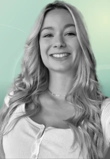 Profilfoto von Louisa aus Buxtehude. Berufswunsch: Community-Manager/in und Immobilienkaufmann/-frau. Branche: Bauwesen, Architektur und Beratung, Consulting.