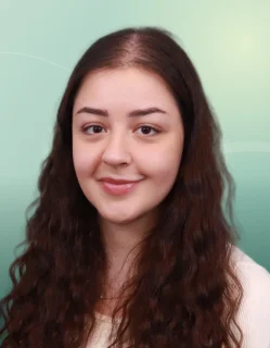 Profilfoto von Esin aus Mölln. Berufswunsch: Flugbegleiter / Stewardess. Branche: Medizin, Psychologie, Pflege.