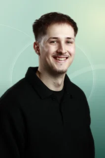 Profilfoto von Mikel aus Mülheim (Ruhr). Berufswunsch: Film- und Videoeditor/in und Onlinemarketing-Manager/in. Branche: Elektronik und Marketing, Werbung.