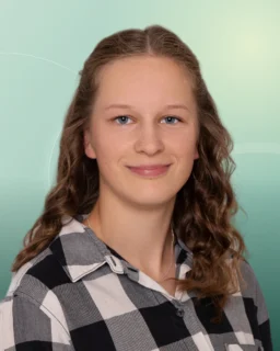 Profilfoto von Helene aus Weinböhla. Berufswunsch: Babysitter/in und Helfer/in - Verkauf. Branche: Gastronomie, Hotellerie, Tourismus und Haushalt, Babysitting.