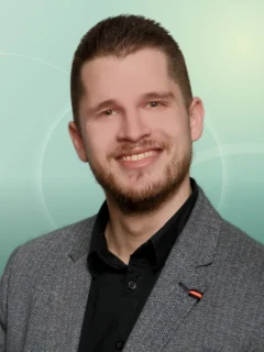 Profilfoto von Özben aus Bad Kreuznach. Berufswunsch: Moderator/in. Branche: Beratung, Consulting und Bildung, Pädagogik.