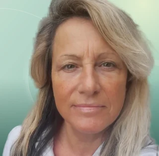 Profilfoto von Elke aus Bad Bocklet. Berufswunsch: Servicemitarbeiter/in. Branche: Events, Messen, Promotion und Gastronomie, Hotellerie, Tourismus.