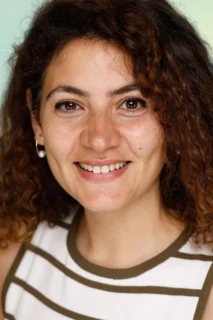 Profilfoto von Elissalia aus Stuttgart. Berufswunsch: Kaufmann/-frau - Tourismus und Freizeit. Branche: Design, Musik, Tanz, Schauspiel.