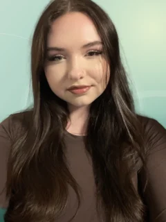 Profilfoto von Lena aus Kulmbach. Berufswunsch: Bürohelfer/in. Branche: Beratung, Consulting und Events, Messen, Promotion.
