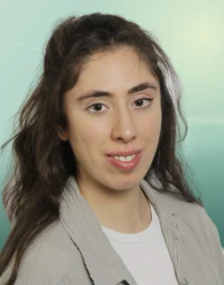 Profilfoto von Cansu aus Berlin. Berufswunsch: Bürohelfer/in. Branche: Kundenservice.