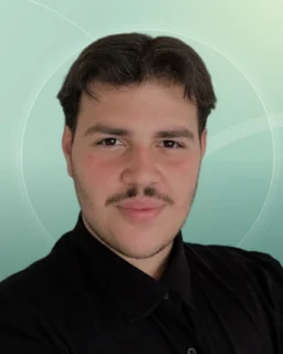 Profilfoto von Emre aus Kaiserslautern. Berufswunsch: Sicherheitsbeauftragte/r (Werkschutz). Branche: Schutz, Ordnung, Sicherheit.