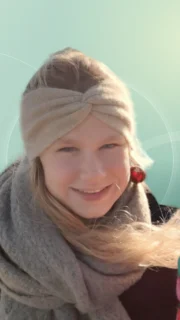 Profilfoto von Julia aus Marburg. Berufswunsch: Animateur/in und Berufspädagoge/­pädagogin. Branche: Bildung, Pädagogik und Events, Messen, Promotion.