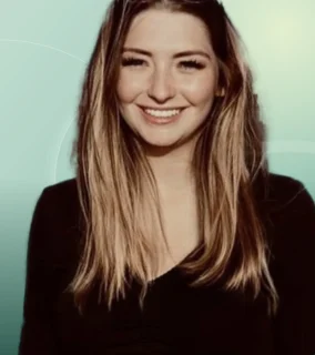 Profilfoto von Leonie aus Bielefeld. Berufswunsch: Kundenberater/in. Branche: Kundenservice und Marketing, Werbung.