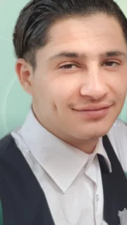 Profilfoto von Abdelhak aus Wolfsburg. Berufswunsch: Fahrer/in. Branche: Logistik, Transport, Verkehr.