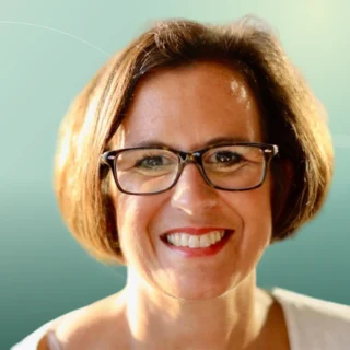 Profilfoto von Melanie aus Pforzheim. Berufswunsch: Assistenz der Geschäftsführung und Betriebswirt/in - Marketing. Branche: Marketing, Werbung und Wirtschaft, Sekretariat.