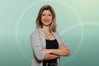 Profilfoto von Larissa aus Nüdlingen. Berufswunsch: Drehbuchautor/in und Film-/Fernseh-Regisseur/in. Branche: Marketing, Werbung und Produktion, Fertigung.
