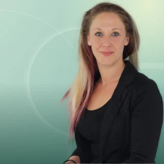 Profilfoto von Nadine aus Blaubeuren. Berufswunsch: Qualitätsmanager/in und Sachbearbeiter/in. Branche: Management.