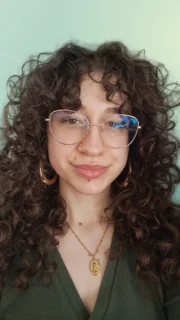 Profilfoto von Julia aus Hannover. Berufswunsch: Barkeeper/in und Helfer/in - Verkauf. Branche: Gastronomie, Hotellerie, Tourismus und Lebensmittel, Getränke.