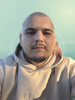 Profilfoto von Stilyan aus Schweinfurt. Berufswunsch: Berufskraftfahrer/in. Branche: Gastronomie, Hotellerie, Tourismus.